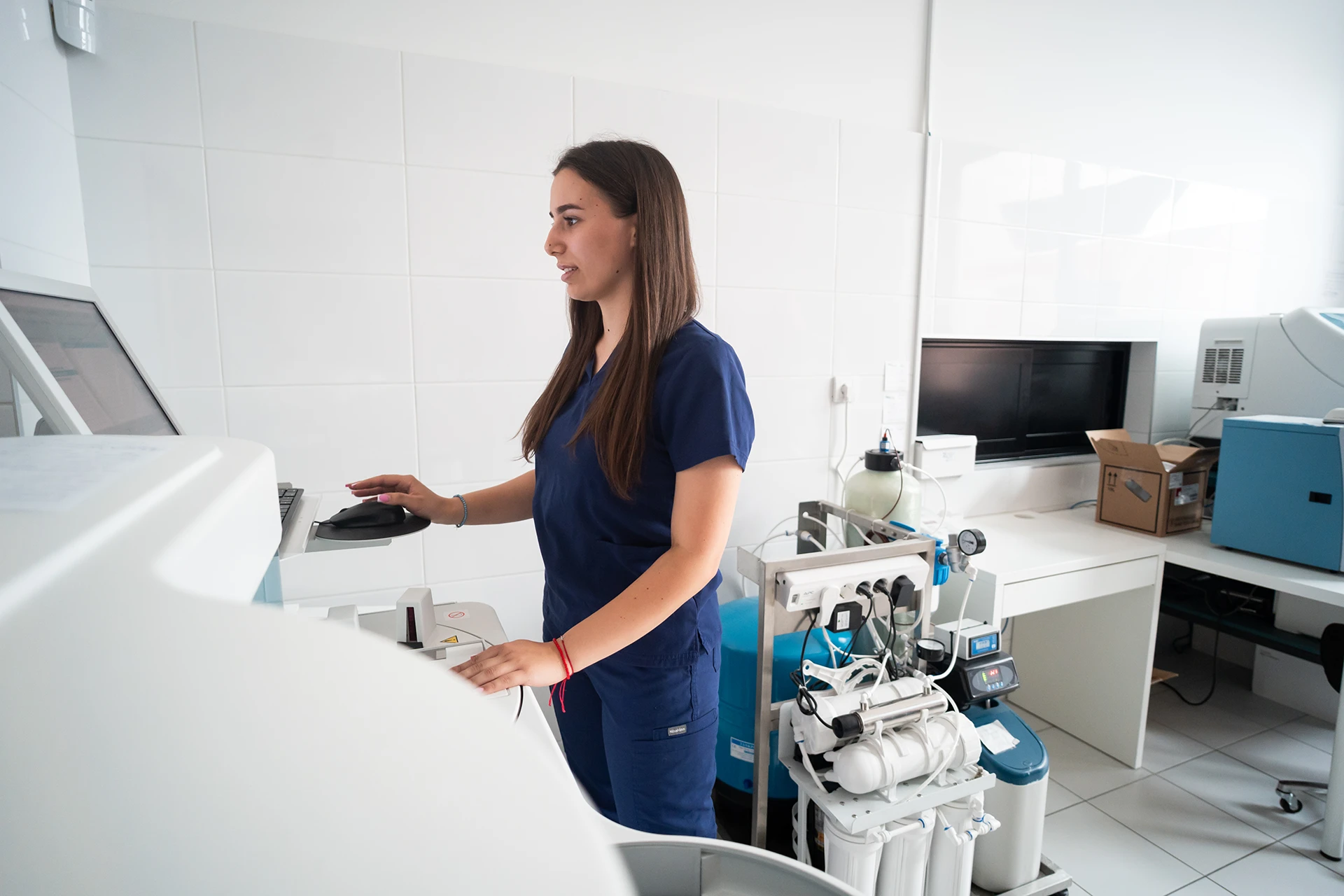 Laboratorija Dom zdravlja Life Care — radni sto